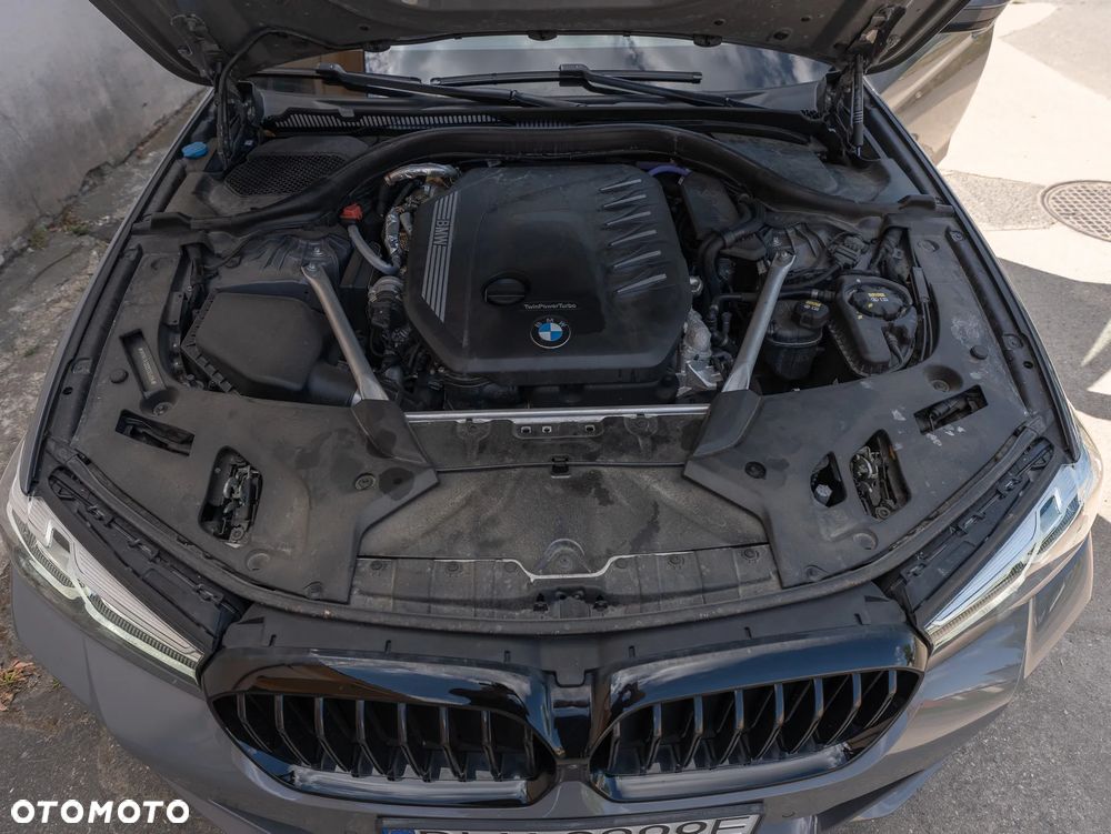 BMW Seria 5 540d xDrive mHEV M Sport sport - 6