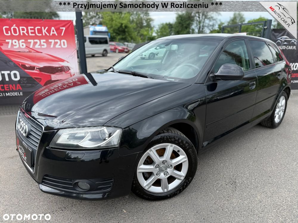 Audi A3 Sportback - 1