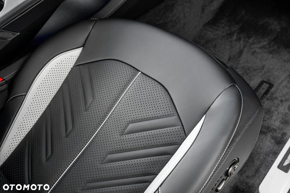 Aston Martin DBX707 - 25