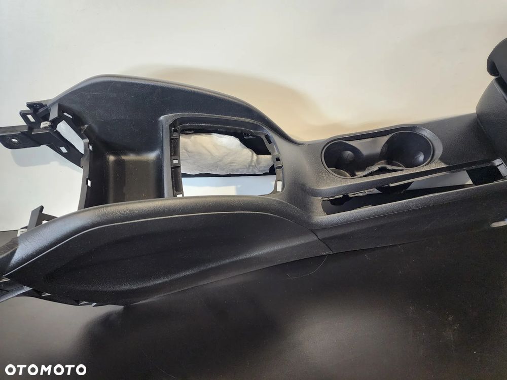 Fiat Tipo podłokietnik kompletny EUROPA - 3