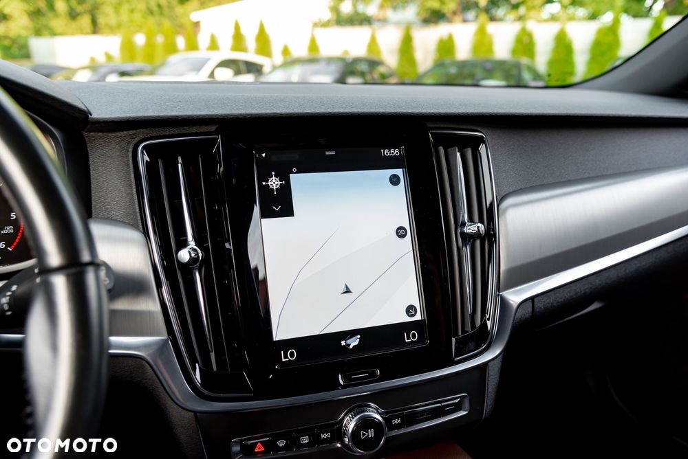 Volvo V90 D4 Geartronic - 33