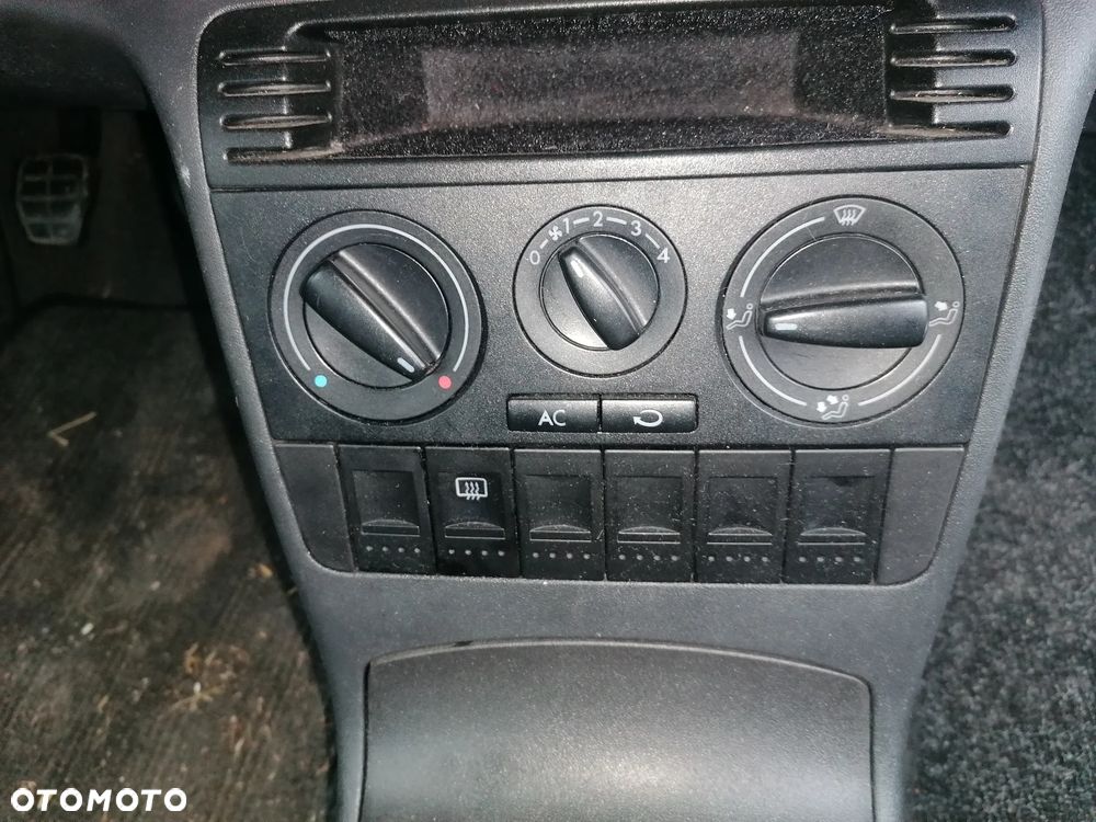 PANEL NAWIEWU KLIMATYZACJI VW LUPO - 1