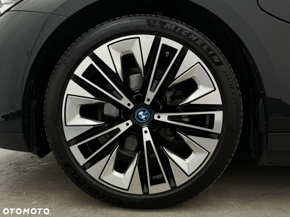 BMW Seria 5 - 10