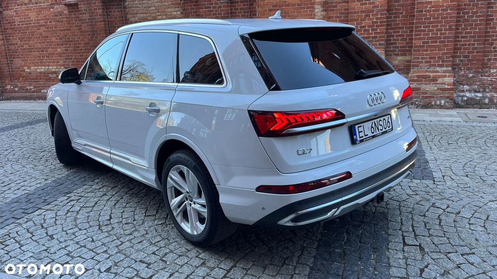 Audi Q7 - 8