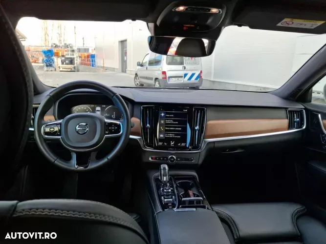 Volvo S90 - 11