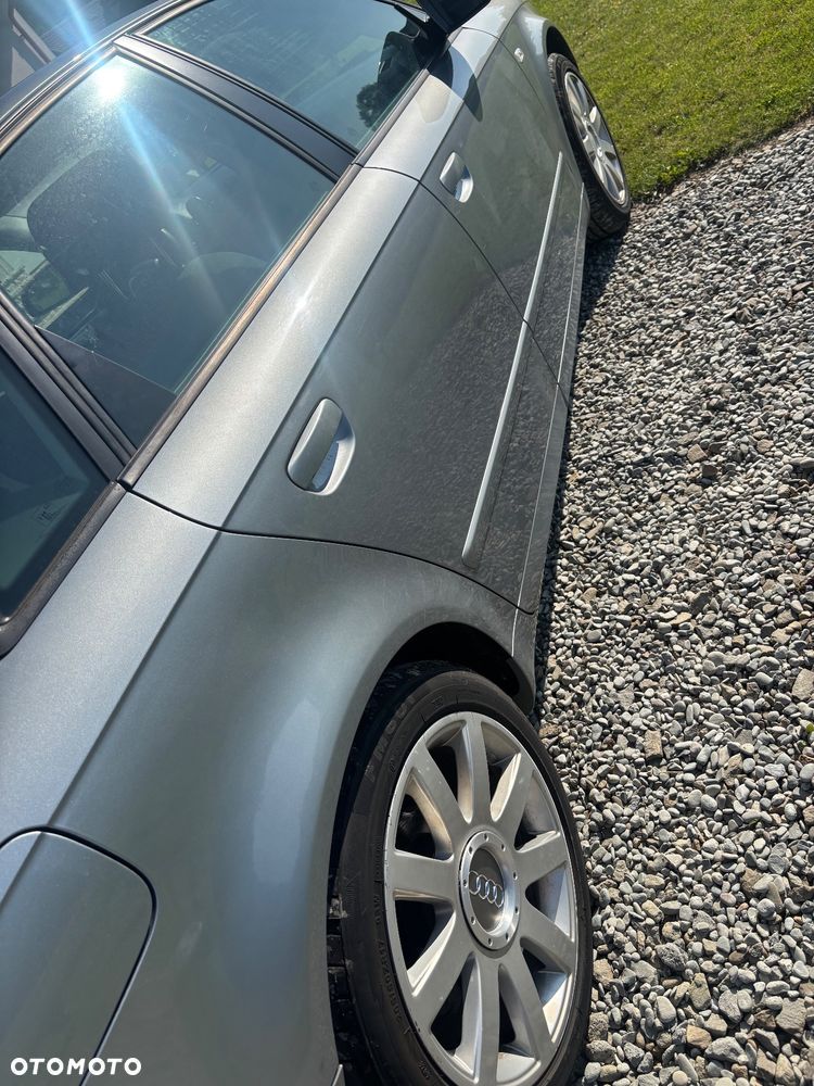 Audi A4 Limousine - 7