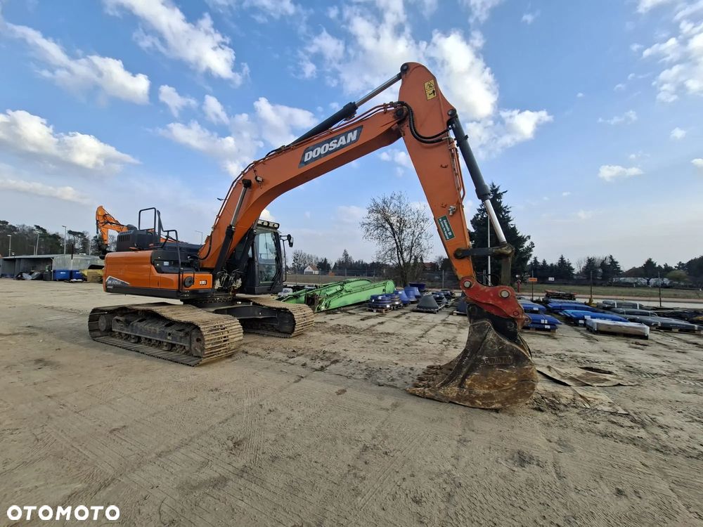 Doosan DX225LC-7