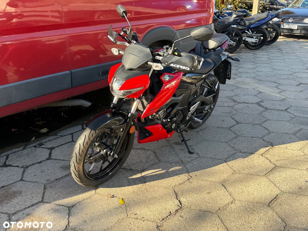 Suzuki GSX - 14