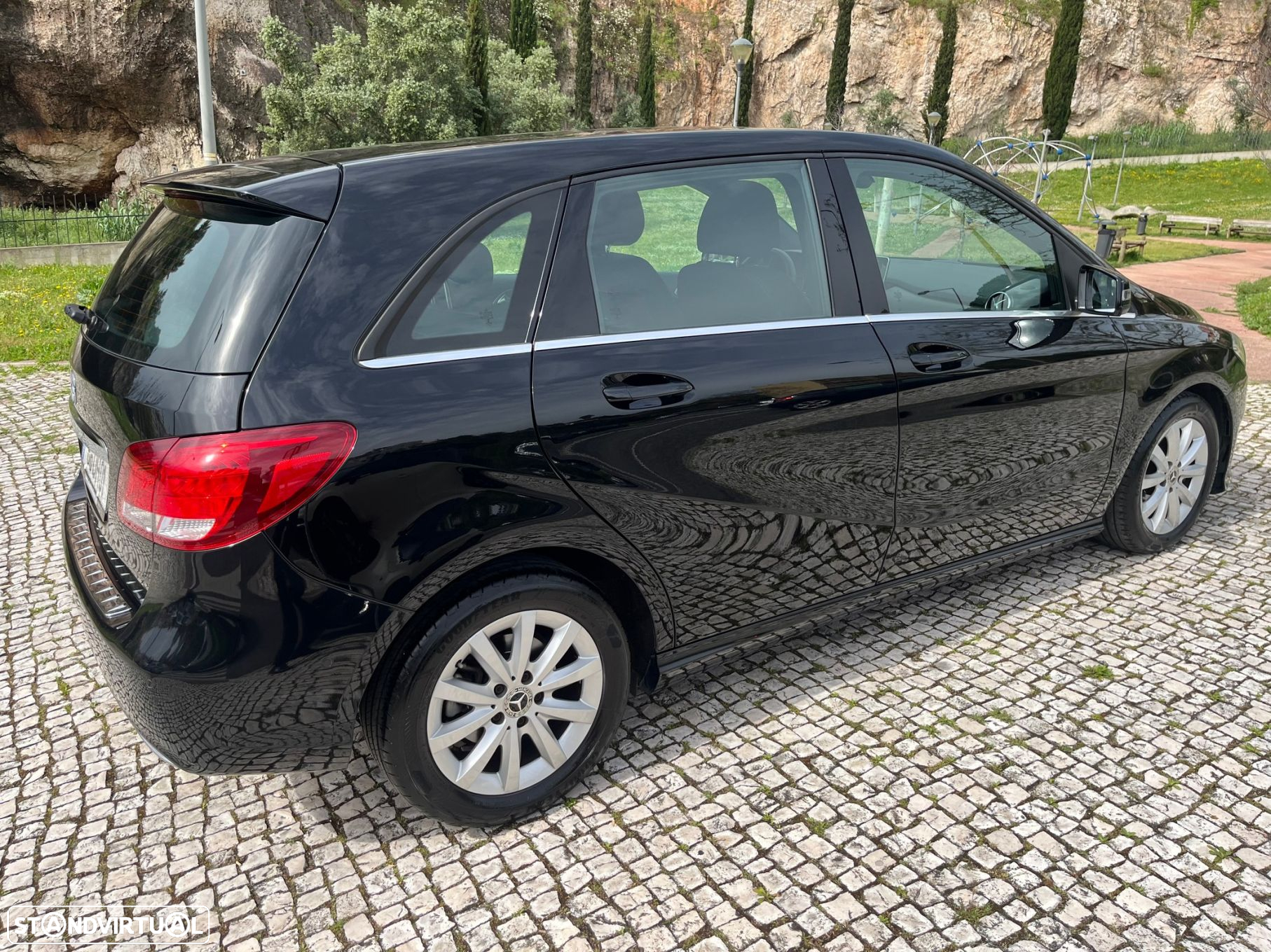 Mercedes-Benz B 180 d Style - 7