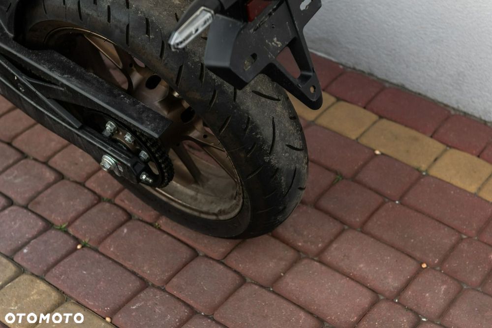 Honda CB - 10