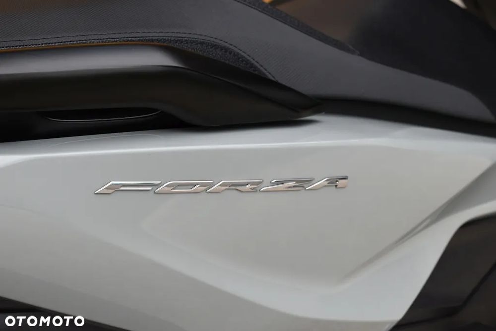 Honda NSS - 29
