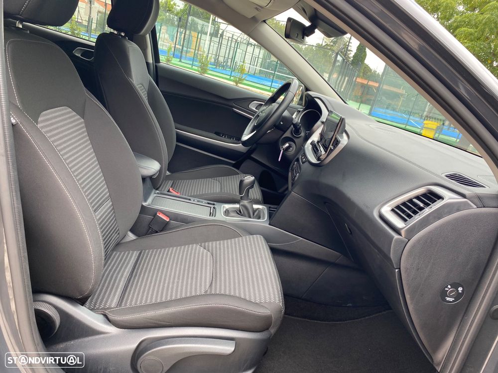 Kia XCeed 1.5 T-GDI Sport - 30
