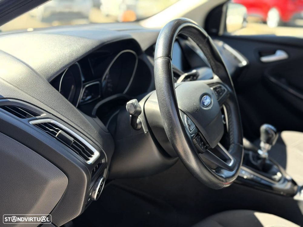 Ford Focus SW 1.0 SCTi Titanium Best - 18