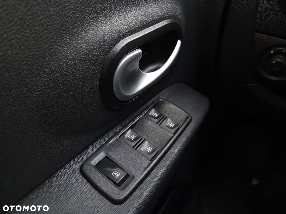 Dacia Lodgy 1.5 Blue dCi Stepway S&S EU6d - 17