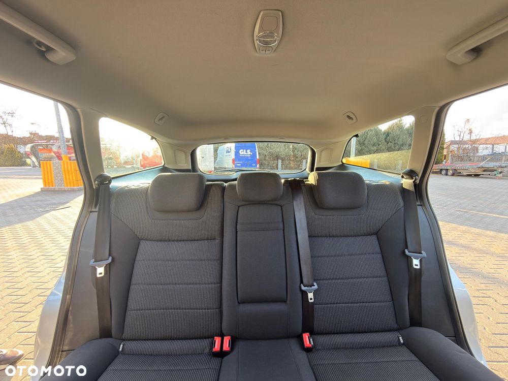 Ford Mondeo - 17