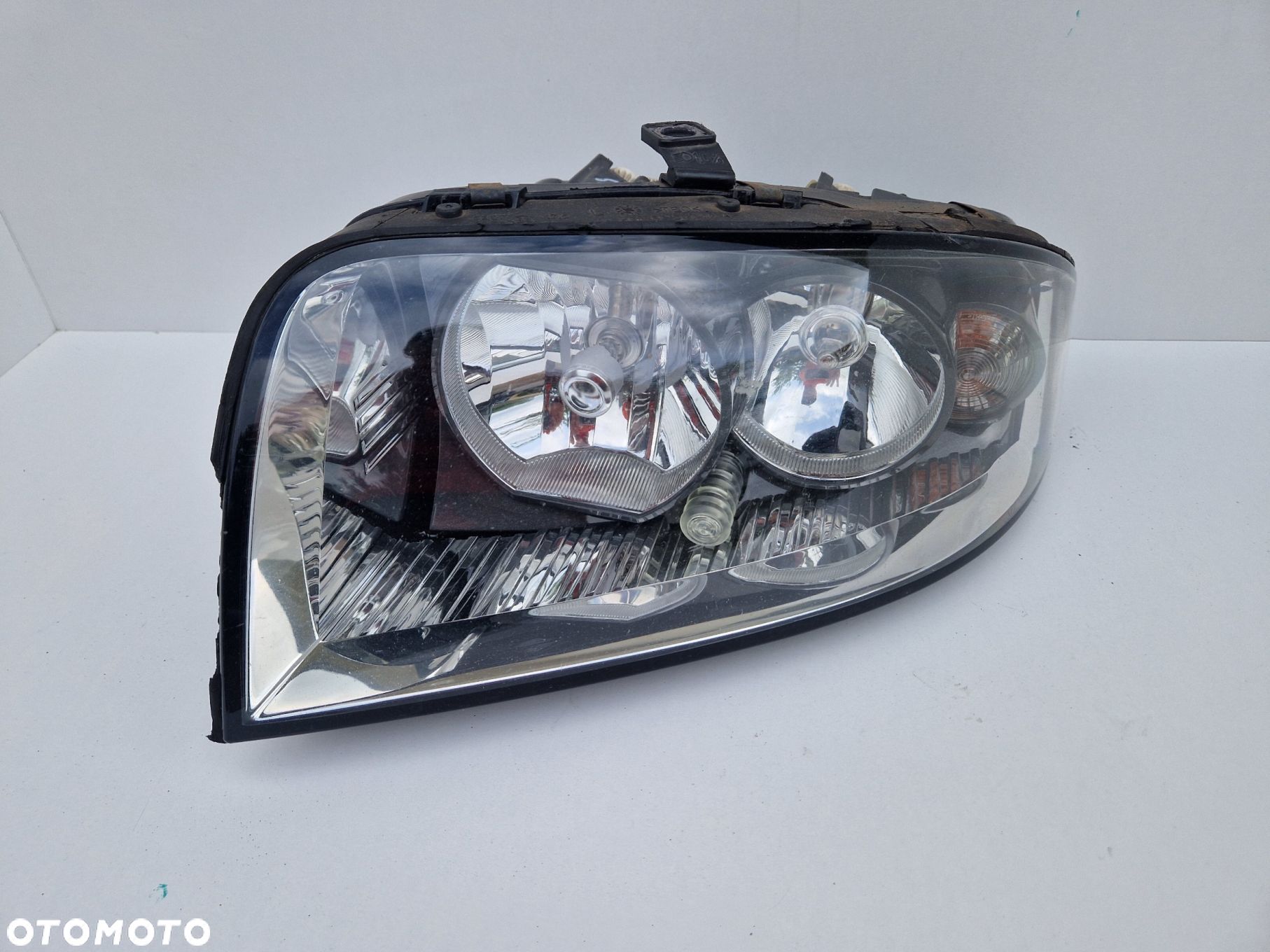 AUDI A2 8Z0941003 LAMPA PRZÓD PRZEDNIA LEWA  EUROPA - 1