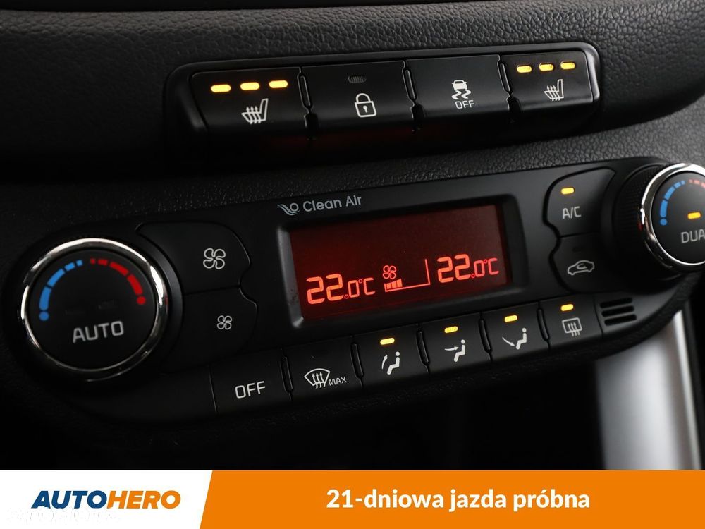 Kia Ceed - 25