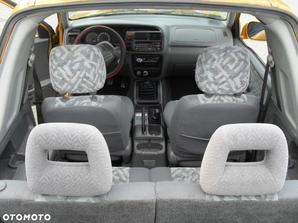Suzuki Grand Vitara 2.0 - 28