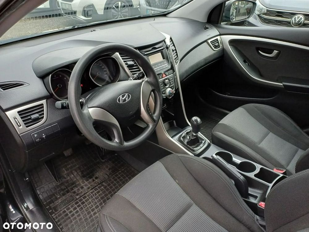 Hyundai i30 1.4 Classic + - 14