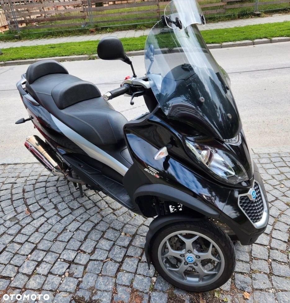 Piaggio MP-3 - 1