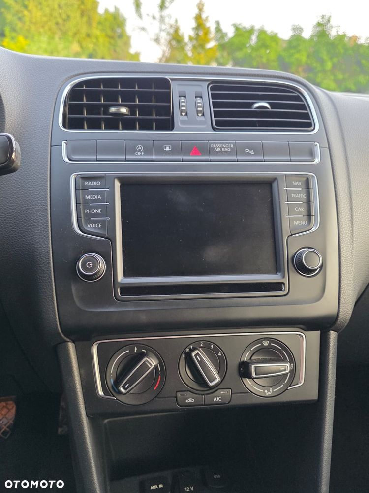 Volkswagen Polo - 25
