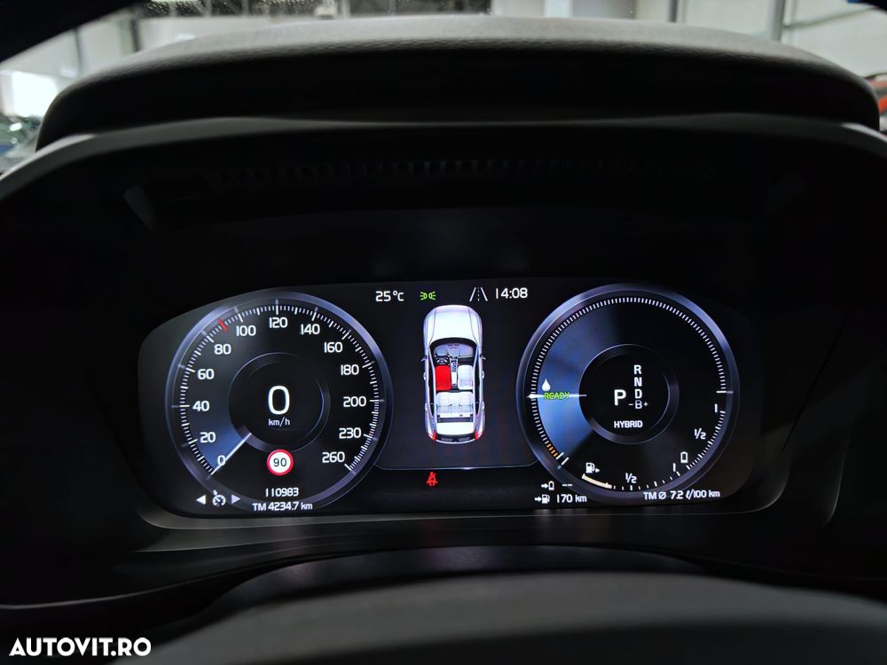 VOLVO XC40 2022 — imagine 17