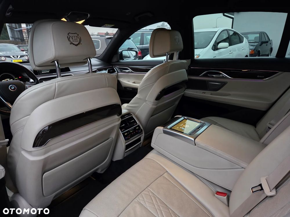 BMW Seria 7 740d xDrive - 20