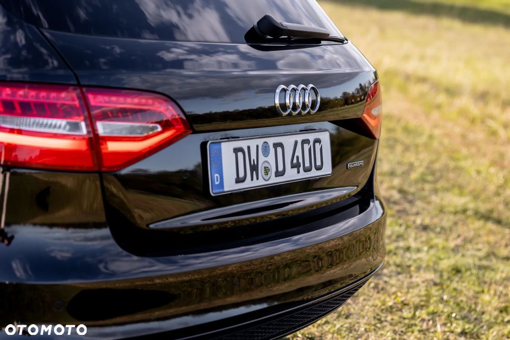 Audi A4 Avant 2.0 TDI DPF quattro S tronic S line Sportpaket - 7