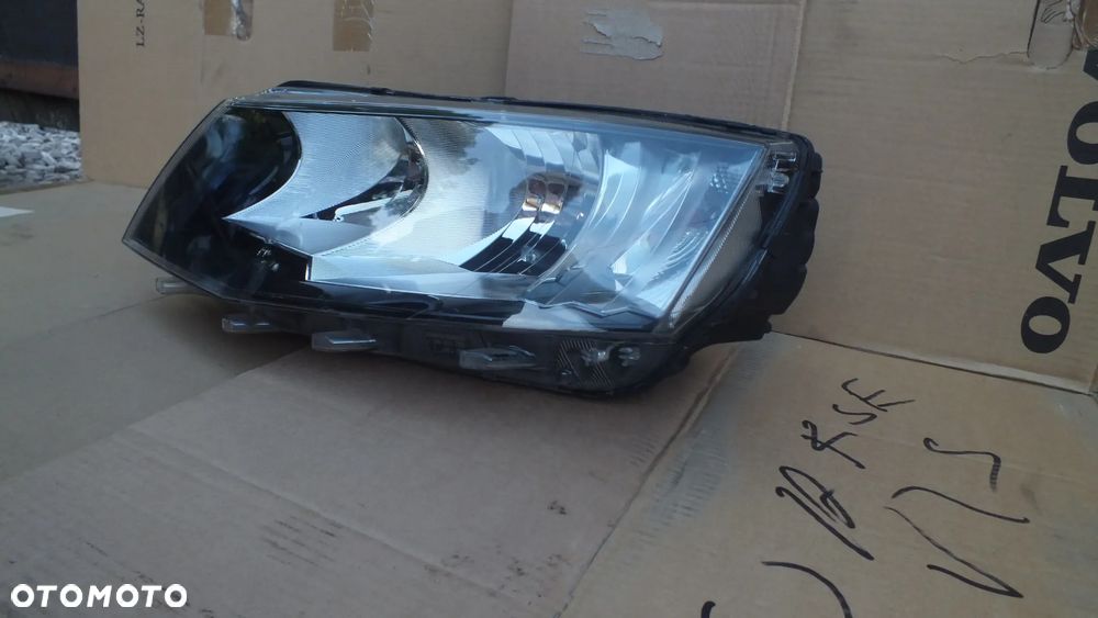 Lampa przednia prawa Skoda Octavia III 5E1941015 / 017 - 12