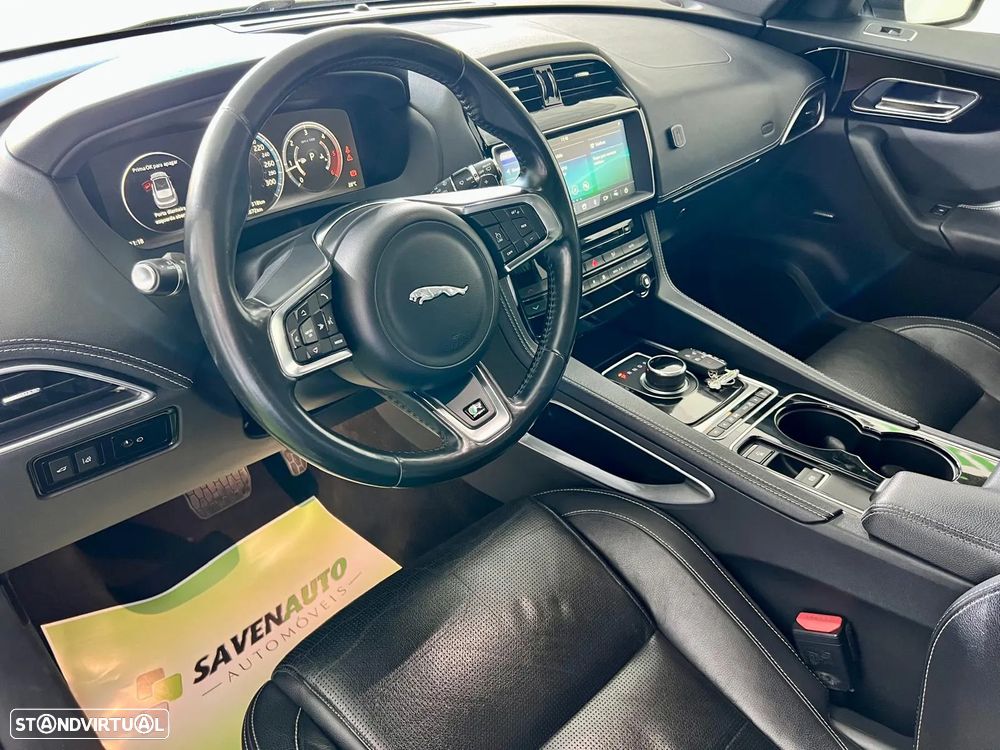 Jaguar F-Pace 2.0 i4D R-Sport AWD Aut. - 47
