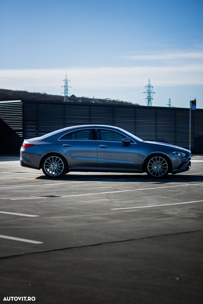 Mercedes-Benz CLA 220 4MATIC 7G-DCT - 3