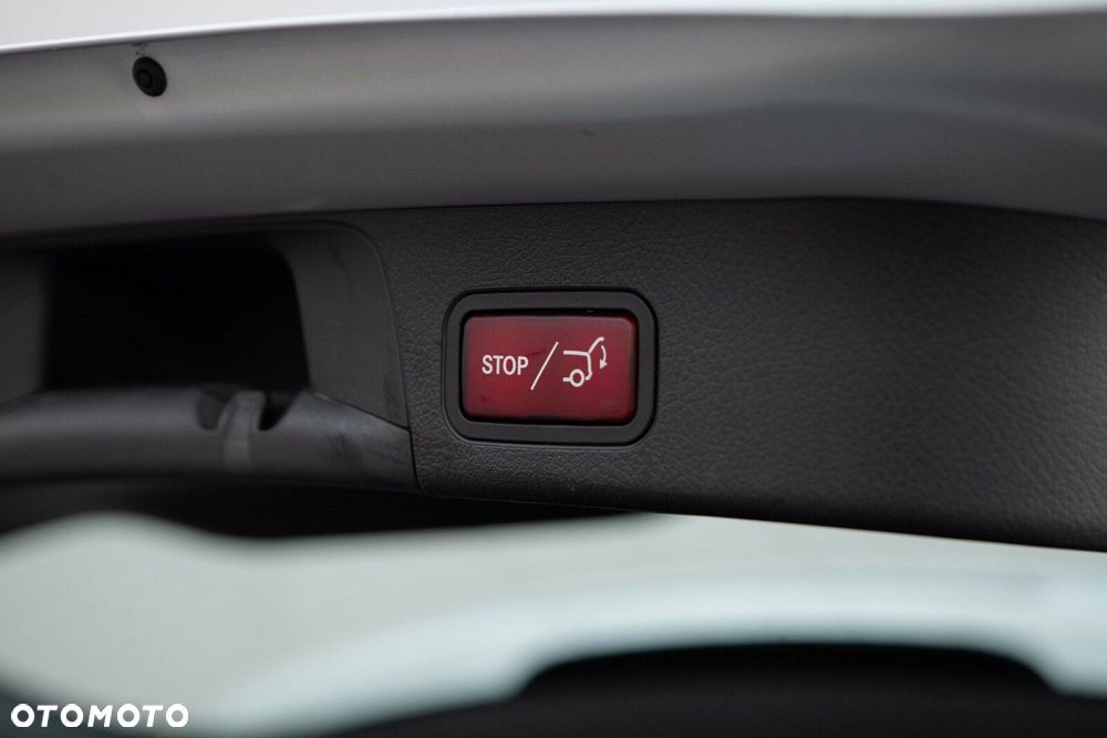 Mercedes-Benz GLB 180 Progressive 7G-DCT - 18