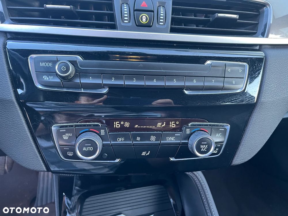 BMW X1 sDrive18d sport - 32