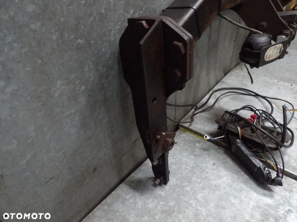 JEEP GRAND CHEROKEE WK2 HAK HOLOWNICZY - 6