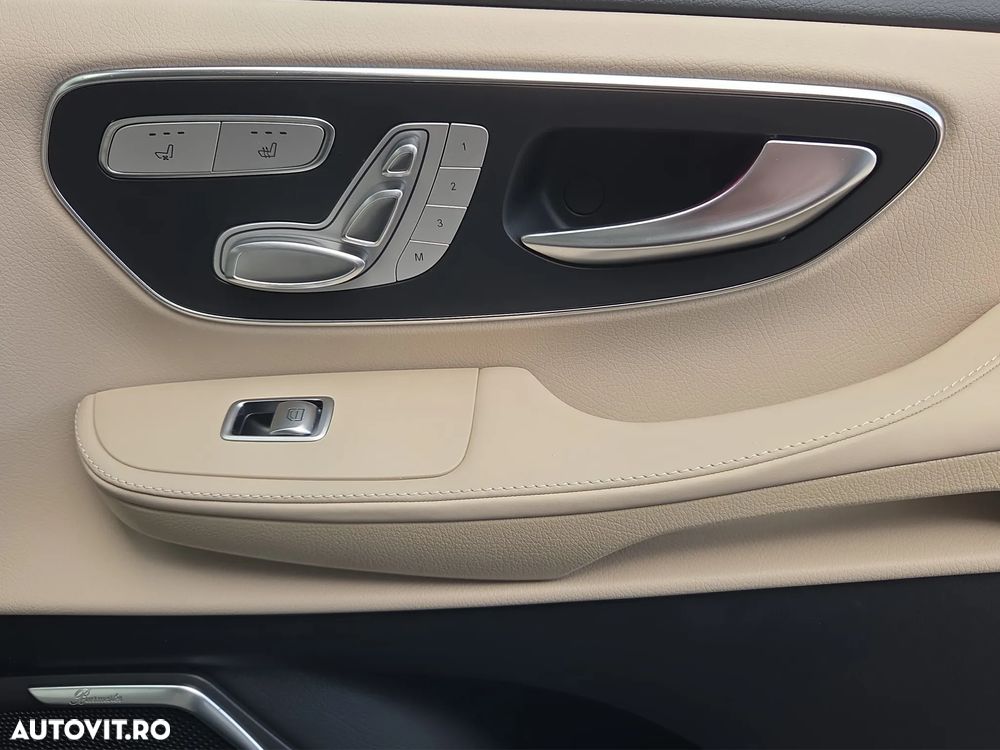 Mercedes-Benz V 300 d Extralang 4Matic 9G-TRONIC Exclusive - 17