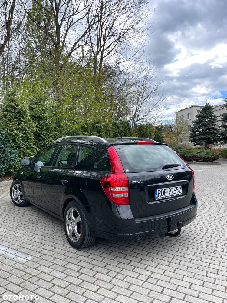 Kia Ceed 1.4 Comfort + - 5