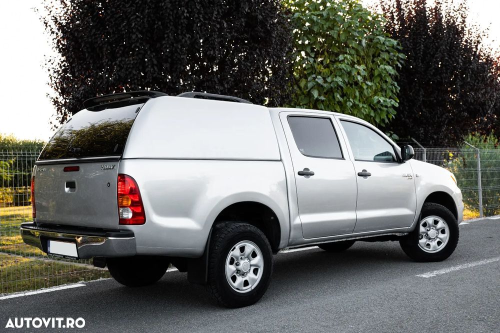 Toyota Hilux - 5
