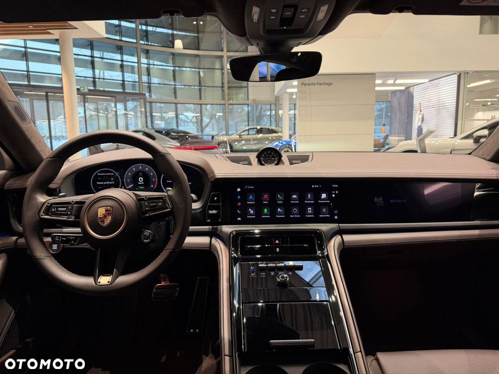 Porsche Panamera - 16