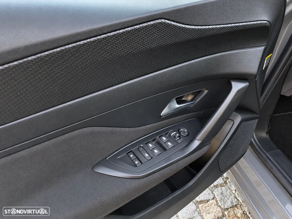Peugeot 308 SW - 7