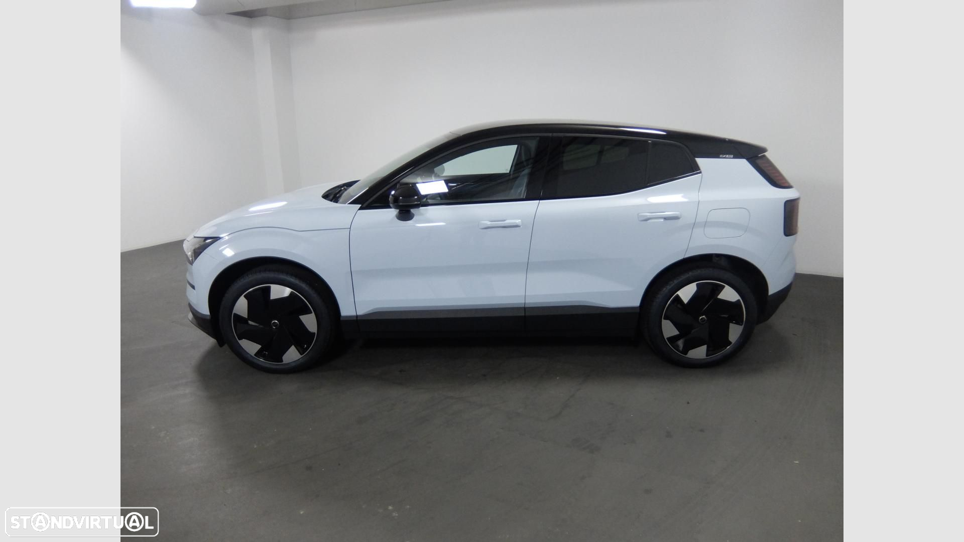 Volvo EX30 69 kWh Single Motor Extended Range Plus - 3