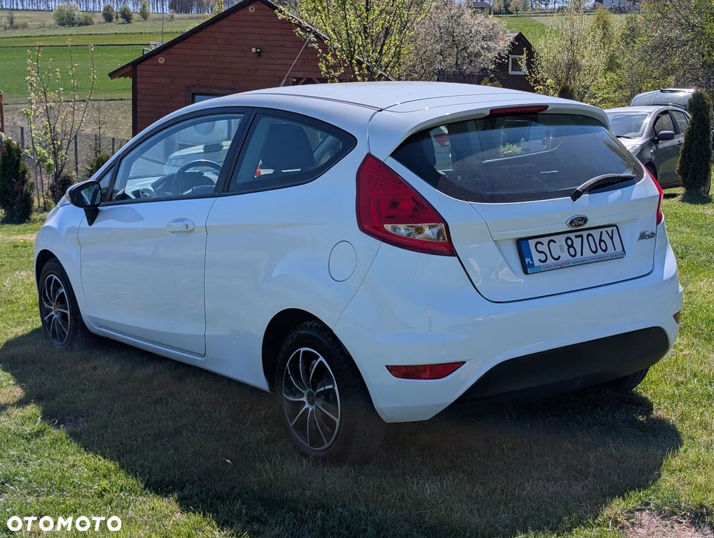 Ford Fiesta 1.25 Trend Edition - 10