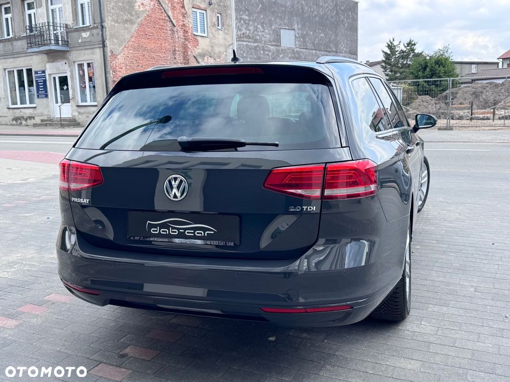 Volkswagen Passat - 17
