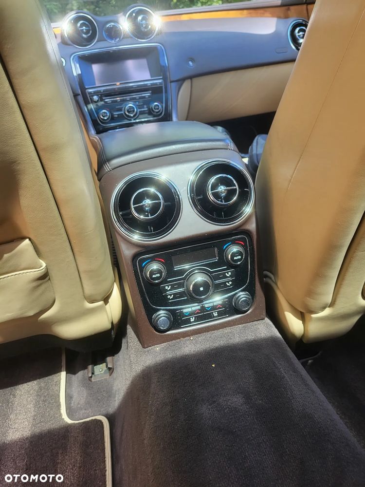Jaguar XJ 5.0 V8 Premium Luxury - 12