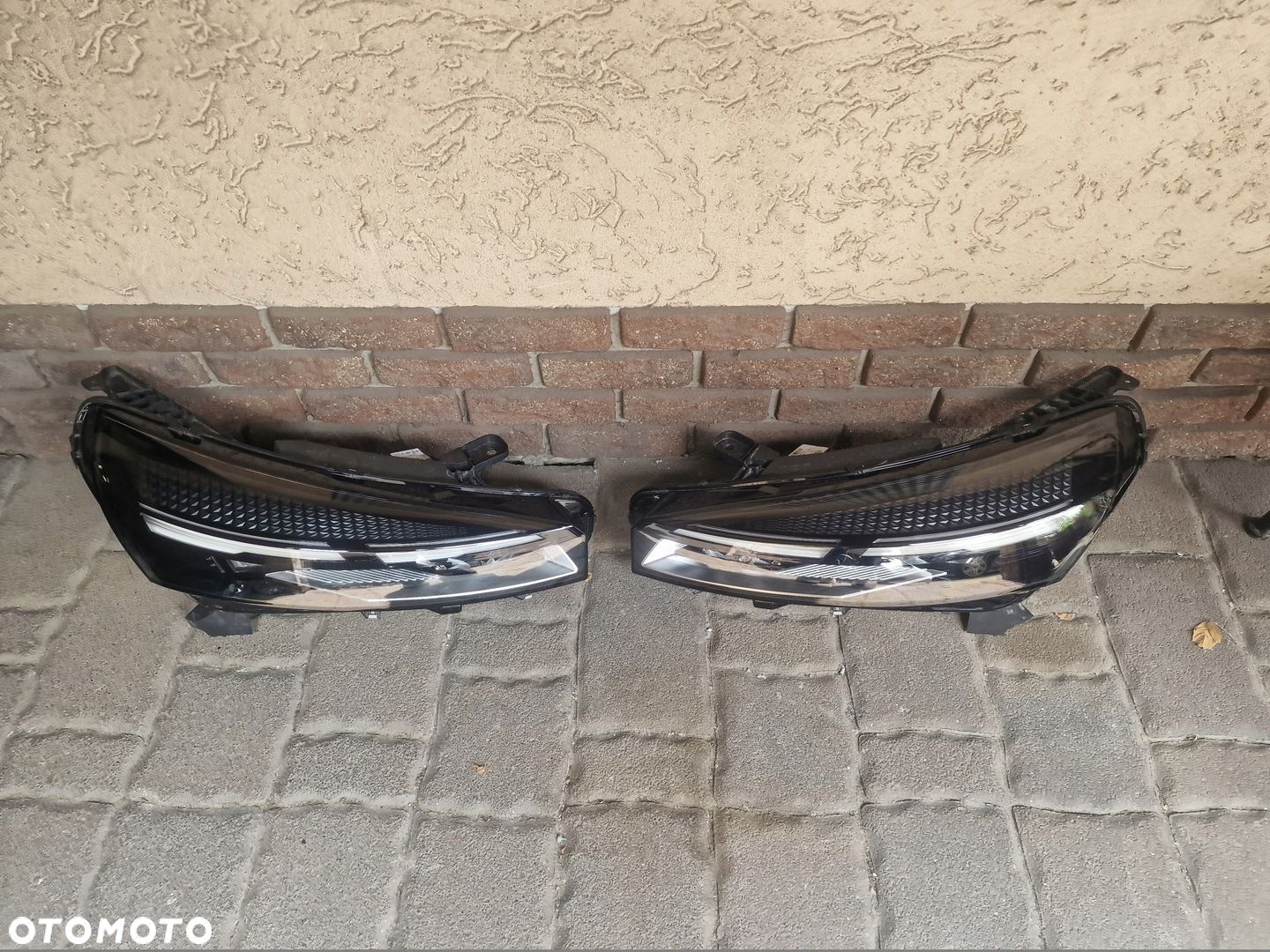 LAMPA PRZEDNIA RENAULT CLIO V 2024 ROK 260600149R 260103507R KOMPLET - 1