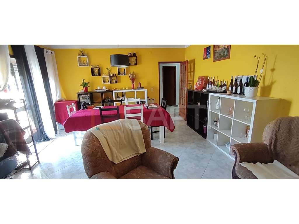 Apartamento T3 no centro de Valença - Grande imagem: 3/12