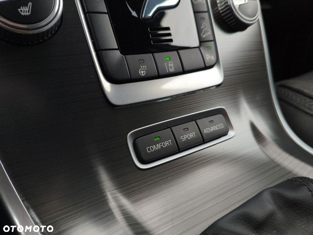 Volvo XC 70 - 14