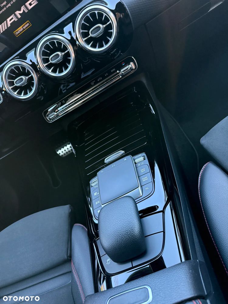 Mercedes-Benz Klasa A 35 AMG 4-Matic 7G-DCT - 22