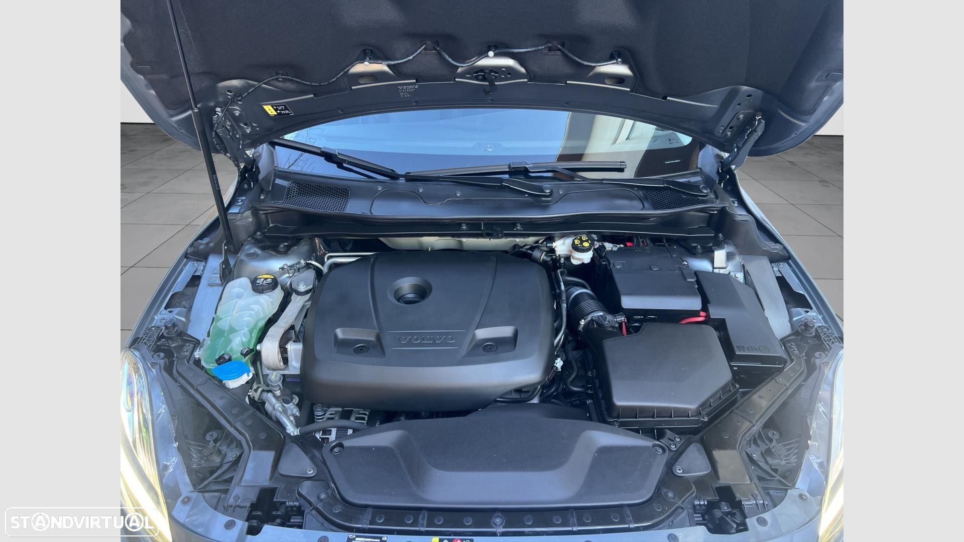 Volvo V40 Cross Country 1.5 T3 Geartronic - 21