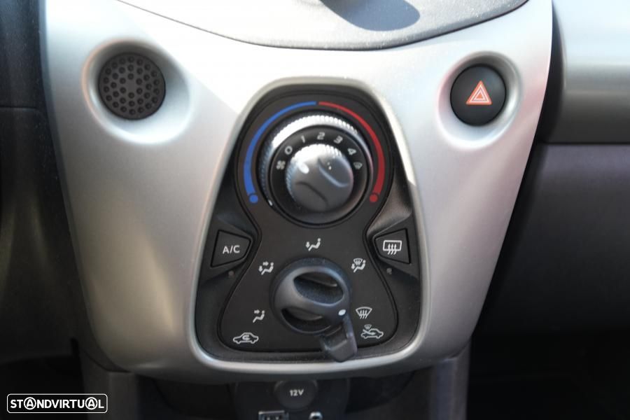 Toyota Aygo 1.0 - 9