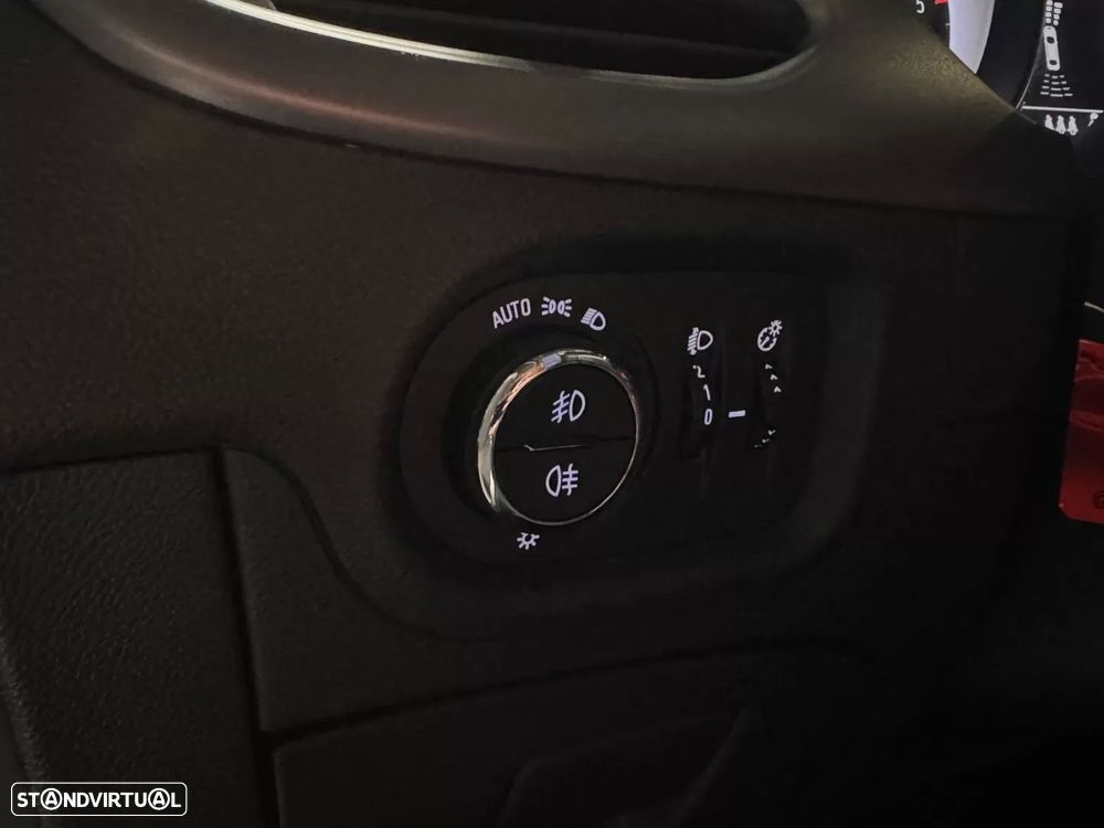 Opel Astra Sports Tourer 1.5 D Design & Tech S/S - 22